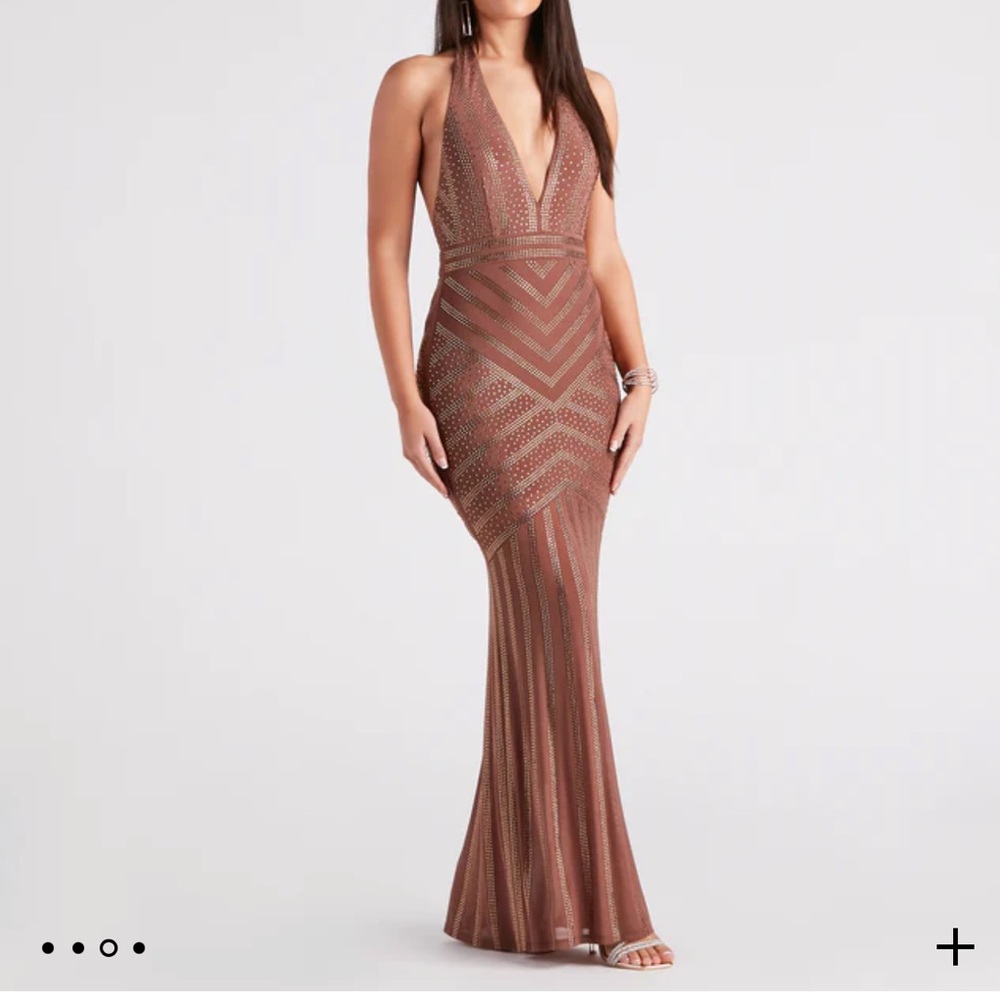 Windsor Backless Brown Gown
